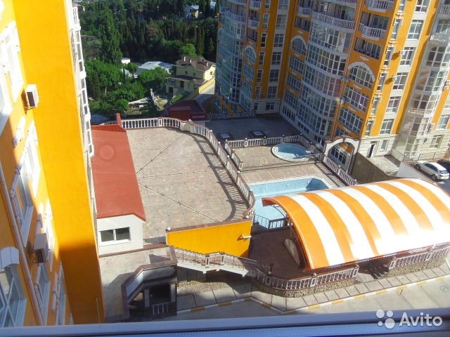 Шикарная квартира с панорамным видом на море в элитном комплексе с бассейном. Двуспальная кровать в спальне,... - 1