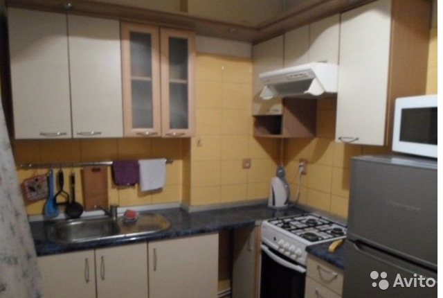 Аренда / 2-комнатные, СЕВАСТОПОЛЬ, Очаковцев, 28 000 р. Сдам 2 к кв 45 м2, по ул. Очаковцев, сталинка, отличное состояние, современная новая мебель, двуспальная кровать,... - 3