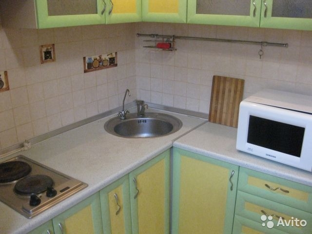 Аренда / 1-комнатные, СИМФЕРОПОЛЬ, ул.Октябрьская, 23 500 р. Сдается 1к квартира по ул.Октябрьская.В квартире сделан хороший ремонт, есть вся мебель и техника,2/3, встроенная... - 4