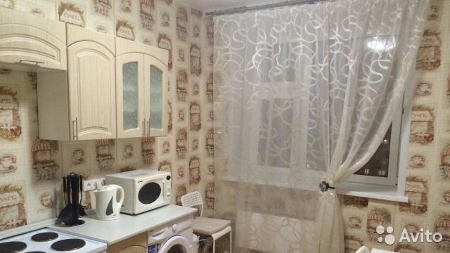 Аренда / 2-комнатные, СИМФЕРОПОЛЬ, Трубаченко, 21 000 р. Сдается квартира в спальном районе с хорошим ремонтом,рядом школа,детский сад,рынок,остановка. Имеется вся...