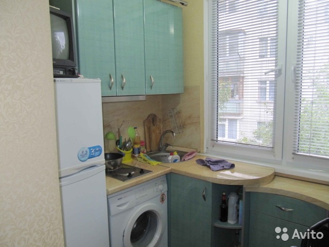 1ккв по ул.Кирова 23, Ст.ф., 2/2. Общая площадь 20 кв.м.,  Жилая площадь 14 м2, кондиционер, центральное отопление,...