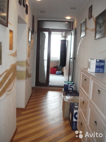 Аренда / 3-комнатные, СИМФЕРОПОЛЬ, залесская 18, 50 000 р. Сдается 3кмн.кв на 5 эт 9дома. Спальня очень большая. Кухня -зал студия . импортная мебель,импортная техника. Два... - 9