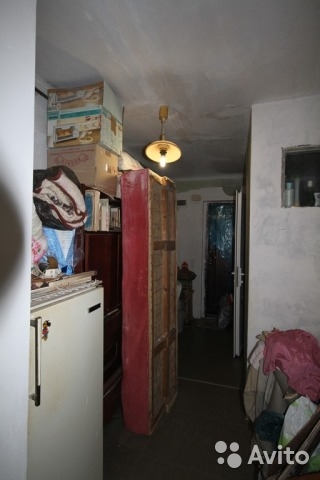 Продажа / 2-комнатные, ЯЛТА, Дзержинского, 3 220 000 р. Продается маленькая 2 к квартира в бывшем общежитии по ул. Дзержинского 1этаж 4 этажного дома. ОП: 36,5 кв.м.... - 1