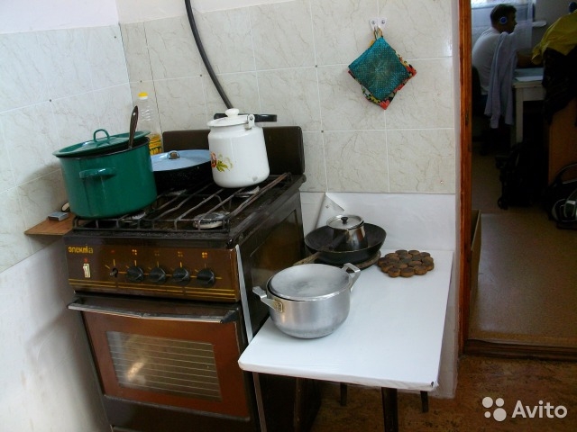 Продается в городе на ул Магилевской  дом 60 г постройки. Участок -5 сот без Гос акта. Дом общей площадью-71 м.кв.... - 12
