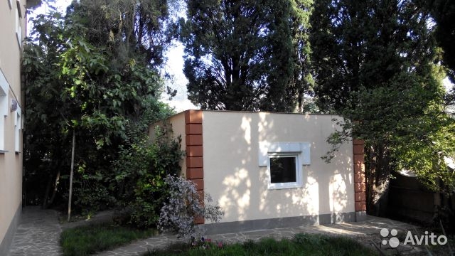 Продается 2-х этажный дом в центре Ялты, 5 комнат, общая площадь 250 м2, земельный участок 6,6 сотки фактически 7,... - 1