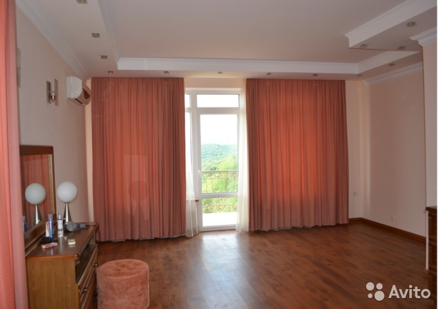 Продажа / Дома, АЛУШТА, 30 000 000 р. Домовладение: трехэтажный дом 248 кв. м 2008 г. постройки с участком 6 соток (гос. акт). На участке находятся... - 7