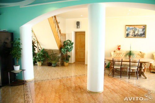 Продажа / Дома, АЛУШТА, 44 000 000 р. c. Малый Маяк, располагает номерами 'люкс', 'полулюкс', 2-, 3-местными номерами. В номере 'люкс' (36 кв. м): балкон,... - 9