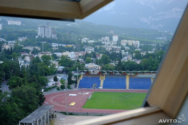 Продажа / 2-комнатные, ЯЛТА, Красноармейская дом 11, 13 500 000 р. Срочно! Квартира с прекрасным видом на горы и водопад,рядом находится стадион и детская поликлиника,дом со своей... - 1