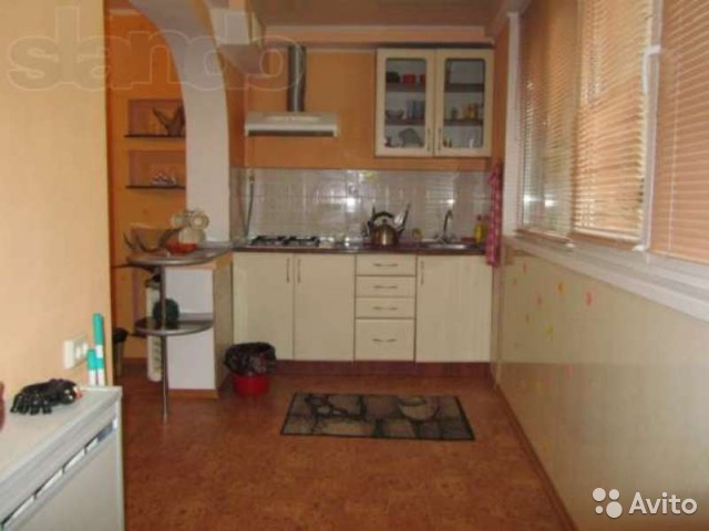 Продажа / 2-комнатные, ЯЛТА, ул. Манагарова, 6 500 000 р. Продается квартира в центре г. Ялты, район нарсуда. В квартире выполнен качественный ремонт, комнаты большие,... - 1