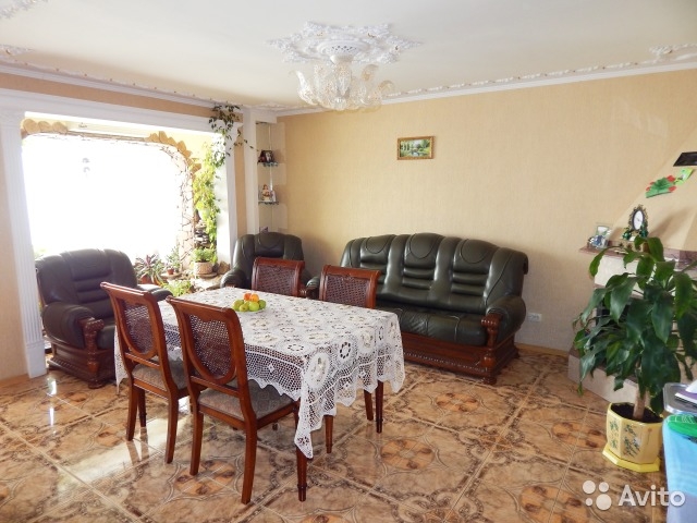 Продажа / 4-комнатные и более, ЯЛТА, пгт Кореиз, 10 000 000 р. Продаем 2 квартиры совмещенные в одну большую, с красивым видом на море! Просторные, светлые и уютные с настоящим...