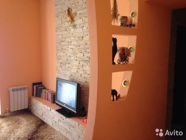 Продается дом, 2 этажа. На первом этаже: прихожая, санузел с душевой кабиной, кухня, зал, каминная. На втором этаже:... - 5