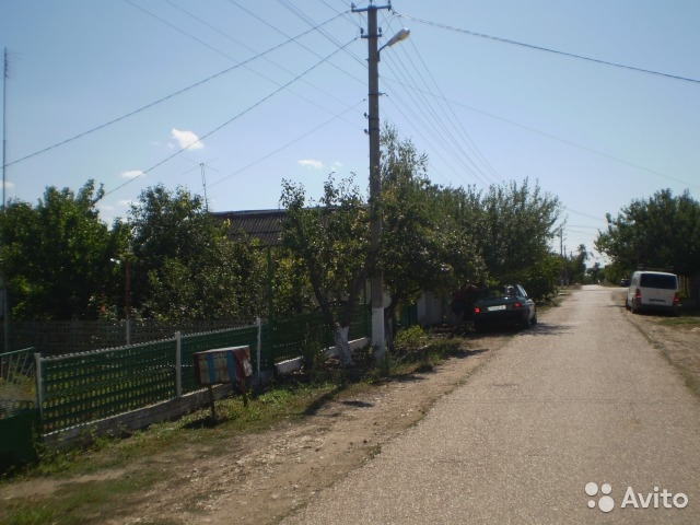 Продается половина дома в пригороде Севастополя, поселок Солнечный. В доме отдельный вход, 3 комнаты 18, 9, 9 м2,... - 16