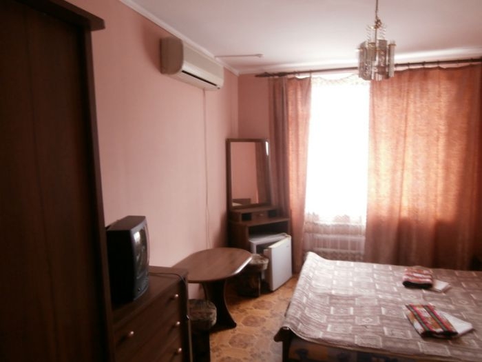 2-х этажная гостиница в г.Феодосия, 625 кв.м., 12 номеров с удобствами (мебель, телевизор, холодильник,... - 8