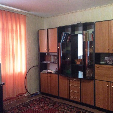 Продается теплая четырехкомнатная квартира (по цене трехкомнатной) по проспекту Октябрьской Революции, д 56 (р-н... - 2