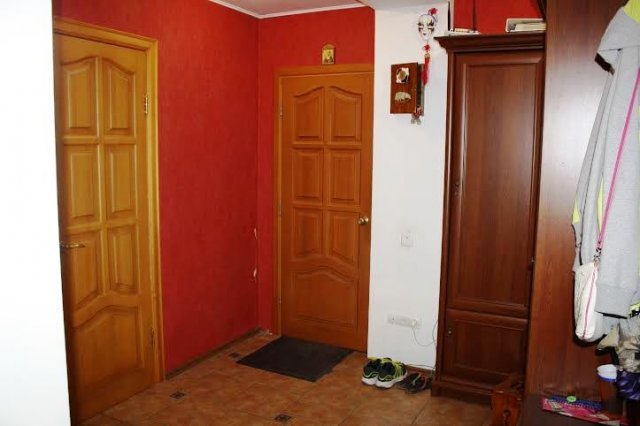 Продам в Севастополе трёхкомнатную квартиру чешку в 5-ом микрорайоне на ул. Маринеско . Квартира на 5 этаже... - 12