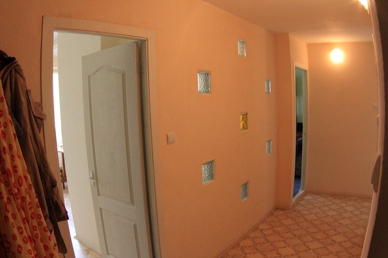 Трёхкомнатная квартира в Гурзуфе в девятиэтажном доме на второй береговой линии, в 335 метрах от чистых и... - 9