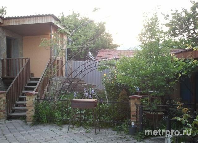 Продажа / Дома, ФЕОДОСИЯ, 1-й Профсоюзный пр., 25 300 000 р. г. Феодосия,1-й Профсоюзный пр. Продается два дома на участке 4,5 соток. Первый: одноэтажный площадью 130 м.кв.(4... - 5
