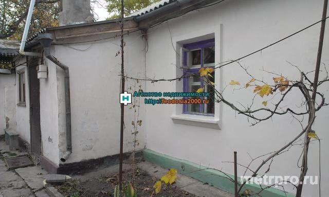 г Феодосия, ул Самариной. Продажа 1/2 дома  60 кв.м, участок 5,4 соток. Дом 1 этажный, 2 комнаты, два отдельных...