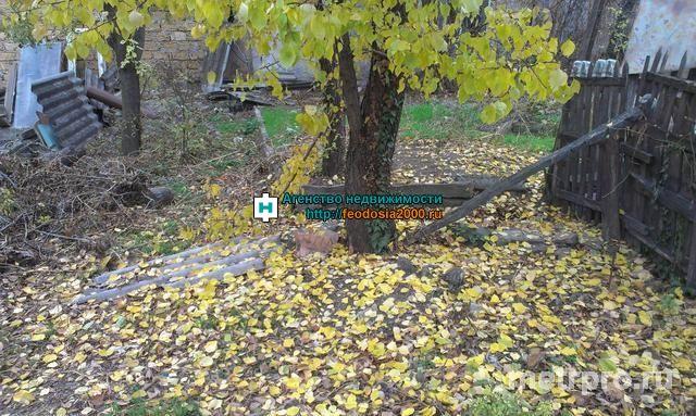 г Феодосия, ул Самариной. Продажа 1/2 дома  60 кв.м, участок 5,4 соток. Дом 1 этажный, 2 комнаты, два отдельных... - 3