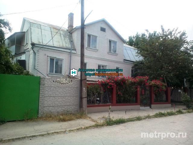 г.Феодосия, пер.Мопровский. Дом 325 кв. м расположен в центре города в районе ГИБДД. В доме 3 этажа, 12 комнат, 3... - 21