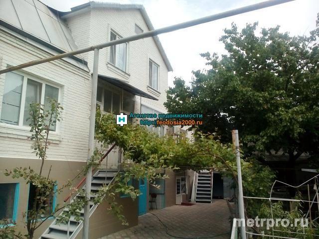 г.Феодосия, пер.Мопровский. Дом 325 кв. м расположен в центре города в районе ГИБДД. В доме 3 этажа, 12 комнат, 3... - 25