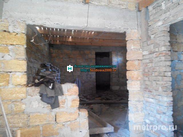г. Феодосия, ул. Назарова. Продается недостроенный 2 этажный дом. На первом этаже 5 комнат, на втором 3. В доме уже... - 4