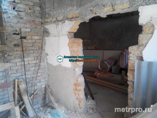 г. Феодосия, ул. Назарова. Продается недостроенный 2 этажный дом. На первом этаже 5 комнат, на втором 3. В доме уже... - 5