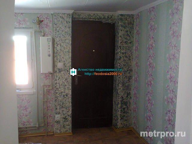 Продажа 1/2 дома в г.Феодосия по ул. Разина общей площадью 30 м2. В доме 2 изолированные комнаты 10 и 6 м2, кухня 6... - 6