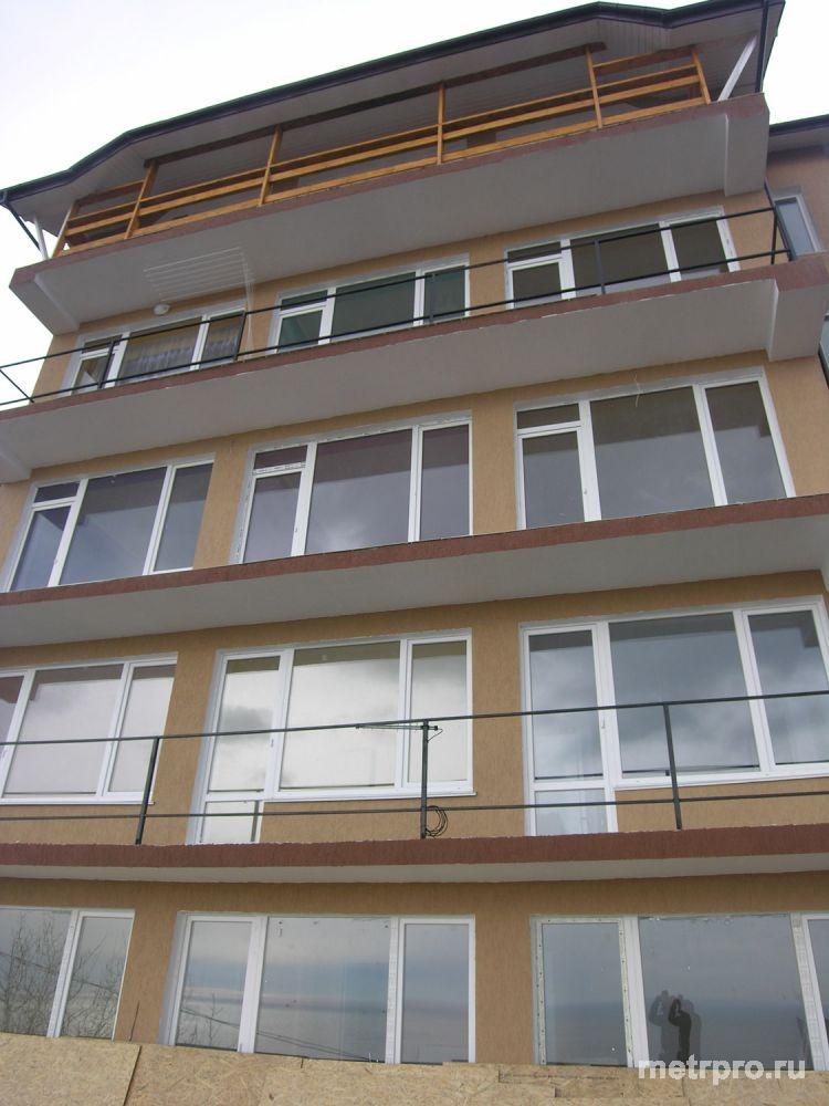 Продаём трехкомнатную видовую квартиру в Алупке на улице Щепкина. Новая квартира с ремонтом , общей площадью 85,7...