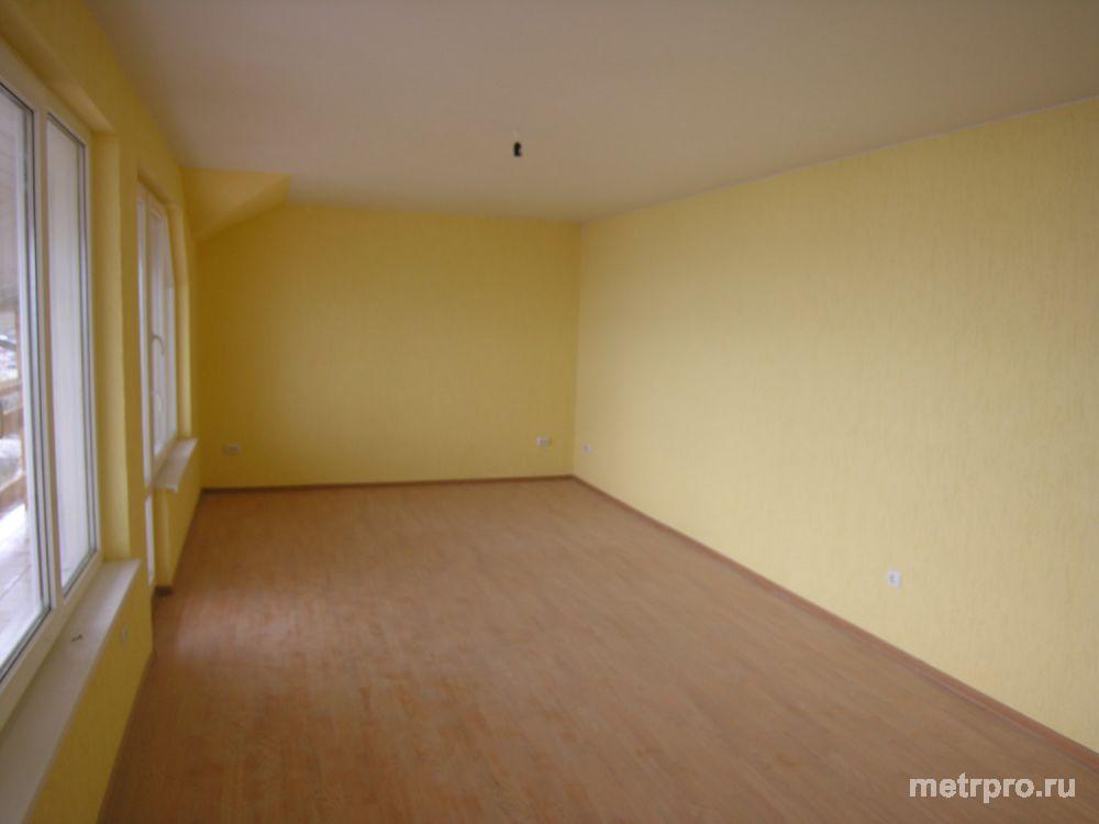 Продаём трехкомнатную видовую квартиру в Алупке на улице Щепкина. Новая квартира с ремонтом , общей площадью 85,7... - 1