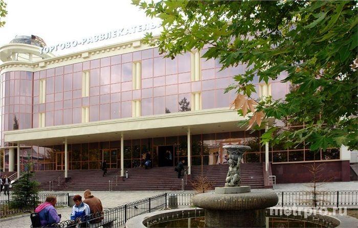 Продам 2-х комнатную квартиру воле ТЦ БЕРГ Общая площадь 45 м2. Квартира под ремонт.Для себя или под бизнес. Цена 43...