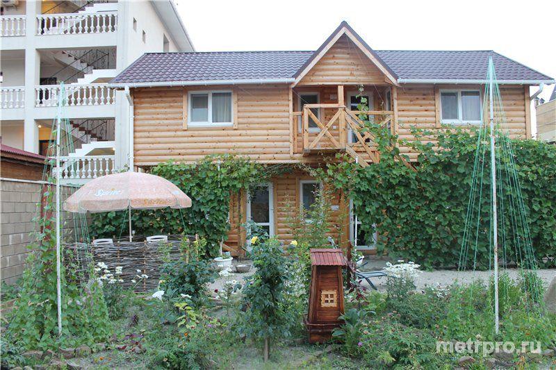 Наш гостевой дом  - это деревянный коттедж, расположенный в  районе Аквапарка, крымского курорта Судак, у подножия...