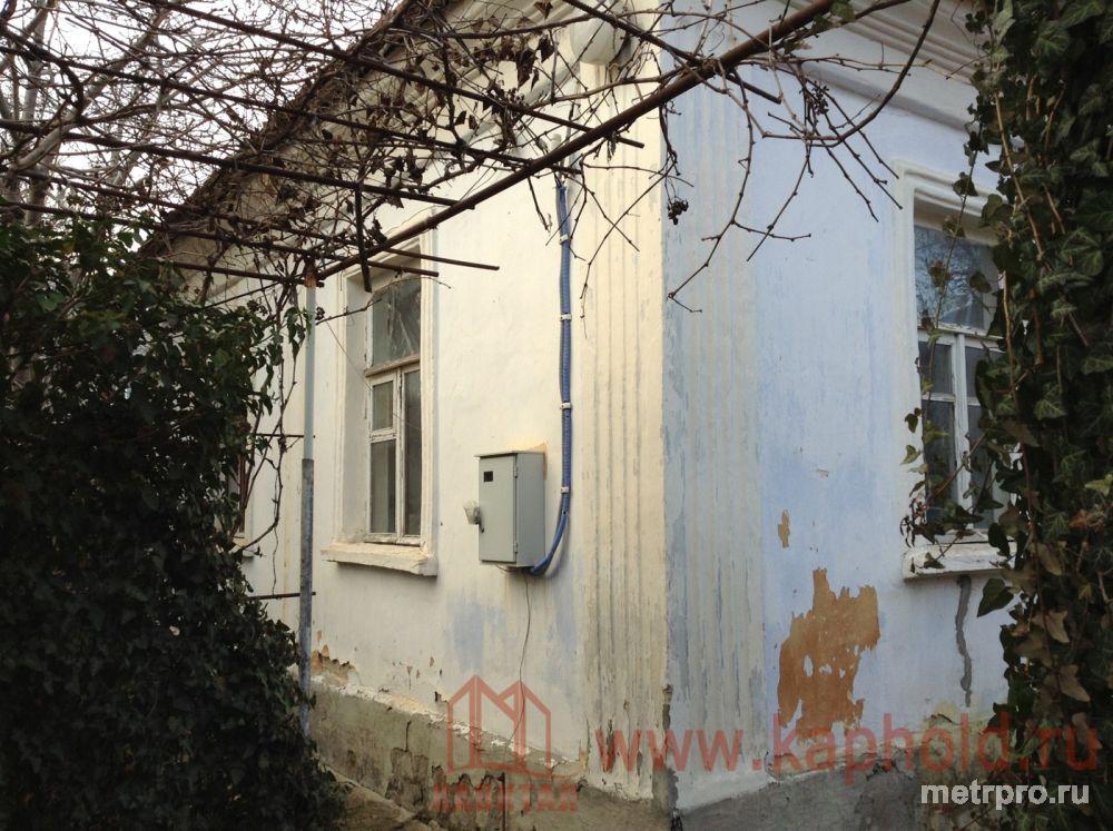 Продается дом в элитном районе Симферополя по ул. Краснодарская.     Земельный участок площадью 4,5 сотки, ровный,...