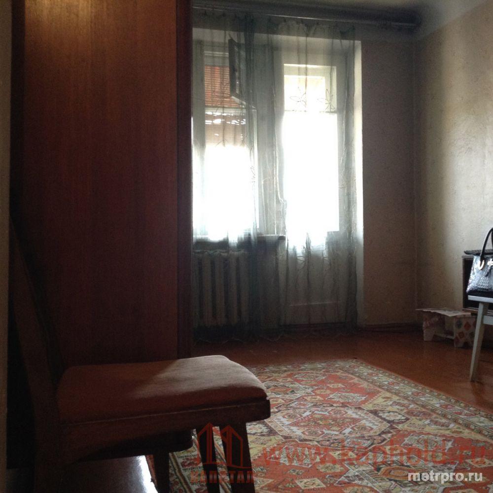 Продается 3-комнатная квартира на 4 этаже в центре Симферополя (пр.Кирова), площадью 56 кв.м. Квартира под ремонт,... - 4