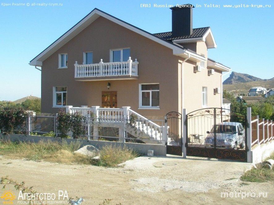 Цена снижена! Продается новый жилой дом в Крыму, пгт Коктебель с видом на горы и Карадаг. Участок 8 соток. Гос акт...