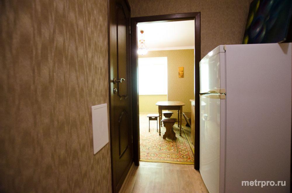 Продается двухкомнатная квартира 61,6 кв.м., на восьмом этаже десяти этажного дома, на улице Балаклавской. В... - 3