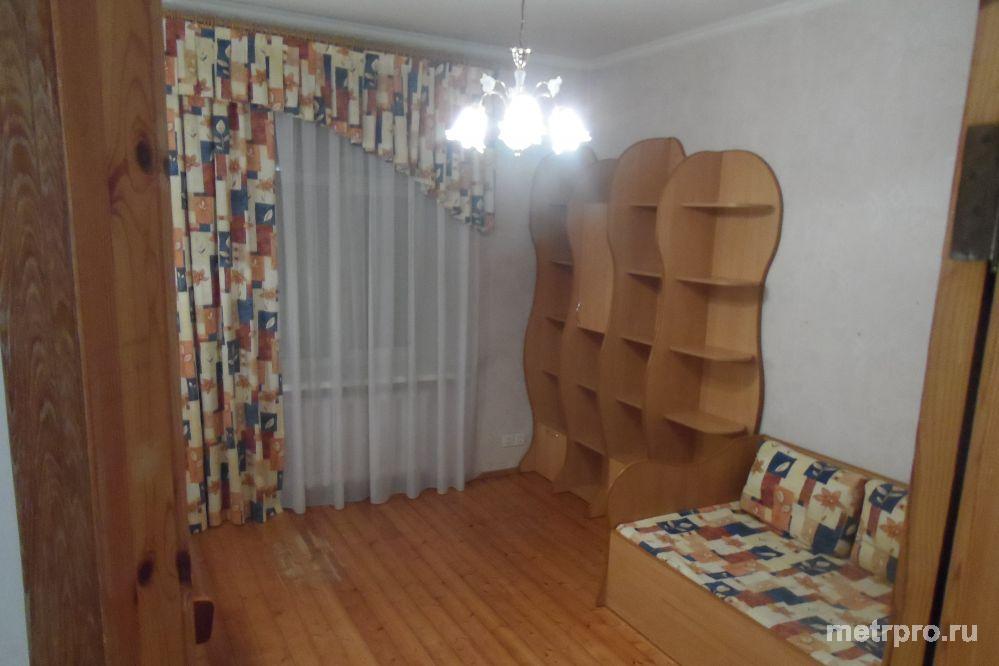 Сдается  Длительно  3-х комнатная квартира в  Центре города Севастополя (без выселения  на  лето и поднятия цены)  на...