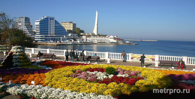 Курортный комплекс 'Мыс Хрустальный' расположен на набережной города Севастополя в его центральной исторической... - 2