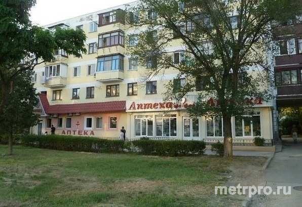 Двухкомнатная квартира в Феодосии (Крым) по улице Крымская, 45 метров, кухня 6 метров, газовая колонка, 3 этаж...