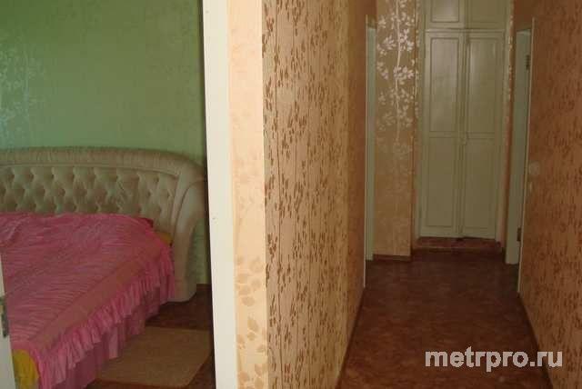 Продажа / 3-комнатные, ФЕОДОСИЯ, Галерейная, 4 800 000 р. Квартира в центре Феодосии, пять минут от моря, тихий район, шатровая крыша, верхняя разводка отопления (квартира... - 2