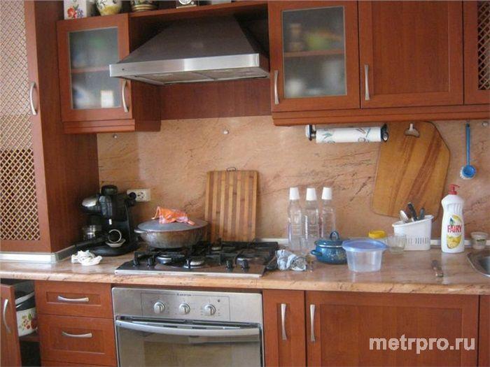 Большая просторная квартира с изумительным панорамным видом на город Ялту, море,Крымские горы. - 9