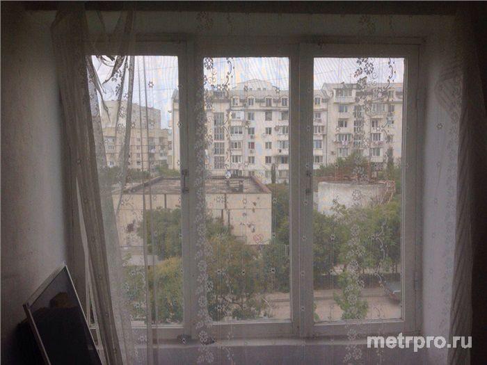 Очень просторная чешка редкой планировки. При входе в квартиру вы попадаете в прихожую (6м2) далее из прихожей... - 4