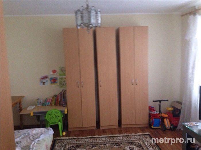 Очень просторная чешка редкой планировки. При входе в квартиру вы попадаете в прихожую (6м2) далее из прихожей... - 8