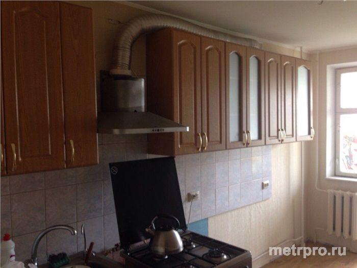 Очень просторная чешка редкой планировки. При входе в квартиру вы попадаете в прихожую (6м2) далее из прихожей... - 9