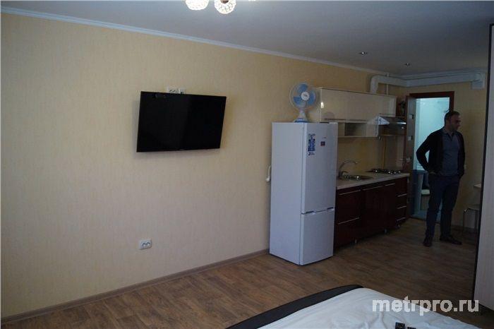 Аренда / 1-комнатные, СИМФЕРОПОЛЬ, Училищная улица, 21 000 р. Студия, 30 м², 1/3 эт. Сдается 1 к. квартира студия 30м.кв. Евро ремонт в стиле Таунхаус В квартире вся... - 3