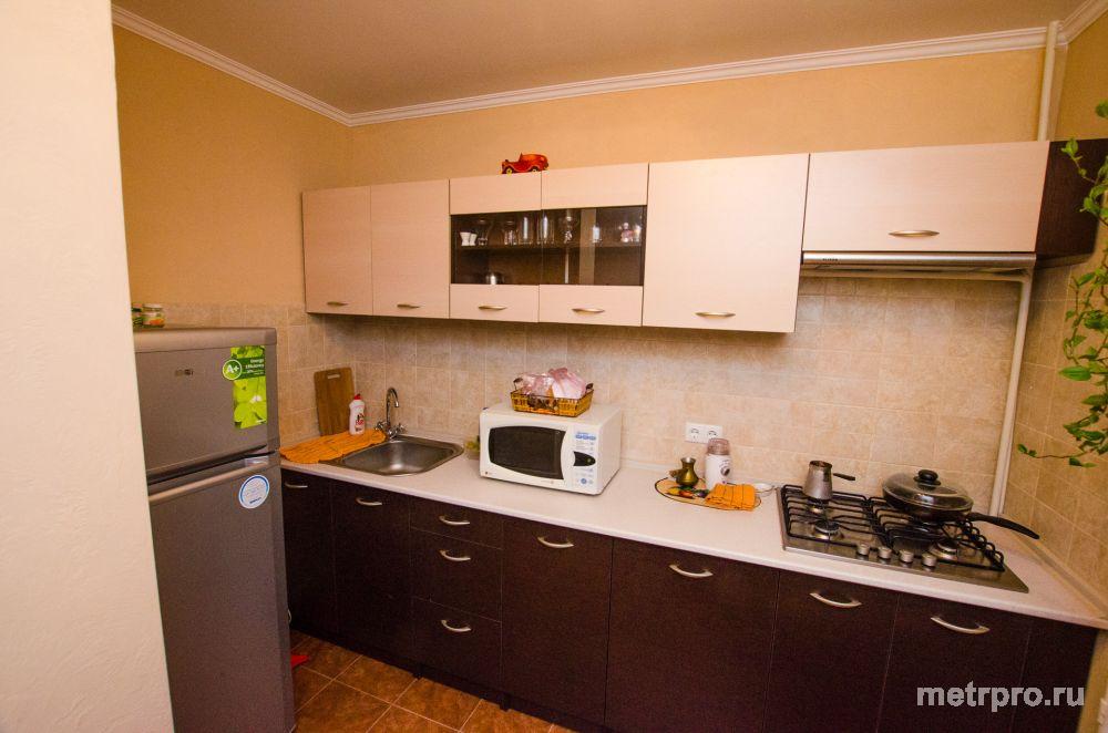 Аренда / 2-комнатные, СИМФЕРОПОЛЬ, Крымских Партизан ул, 25 000 р. Срочно сдам двухкомнатную квартиру. В квартире сделан хороший ремонт. Большая лоджия остеклена. Ванная комната в... - 2