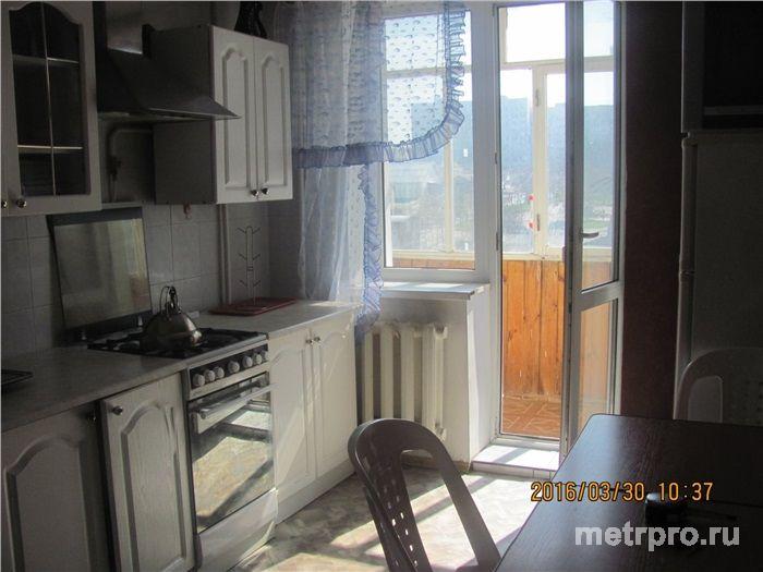Аренда / 3-комнатные, СИМФЕРОПОЛЬ, Лодыгина улица, 25 000 р. Сдам 3-х комнатную квартиру в тихом спальном районе города. Квартира сдается со всей мебелью и...