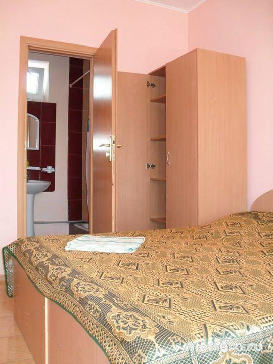 Продам действующую гостиницу, расположенную на берегу моря в г. Севастополе. В гостинице 9 номеров, бытовые и... - 2