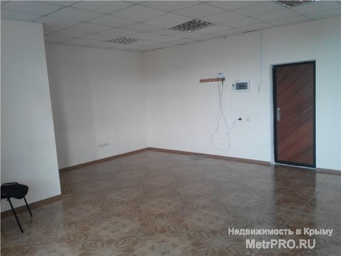 Коммерческая / Аренда / Офисы, СЕВАСТОПОЛЬ, Вакуленчука ул., 35 000 р. Сдается в Аренду Офисное помещение в р-не Муссона г. Севастополь г. Севастополь , общей площадью 50 кв.м. за сумму... - 9