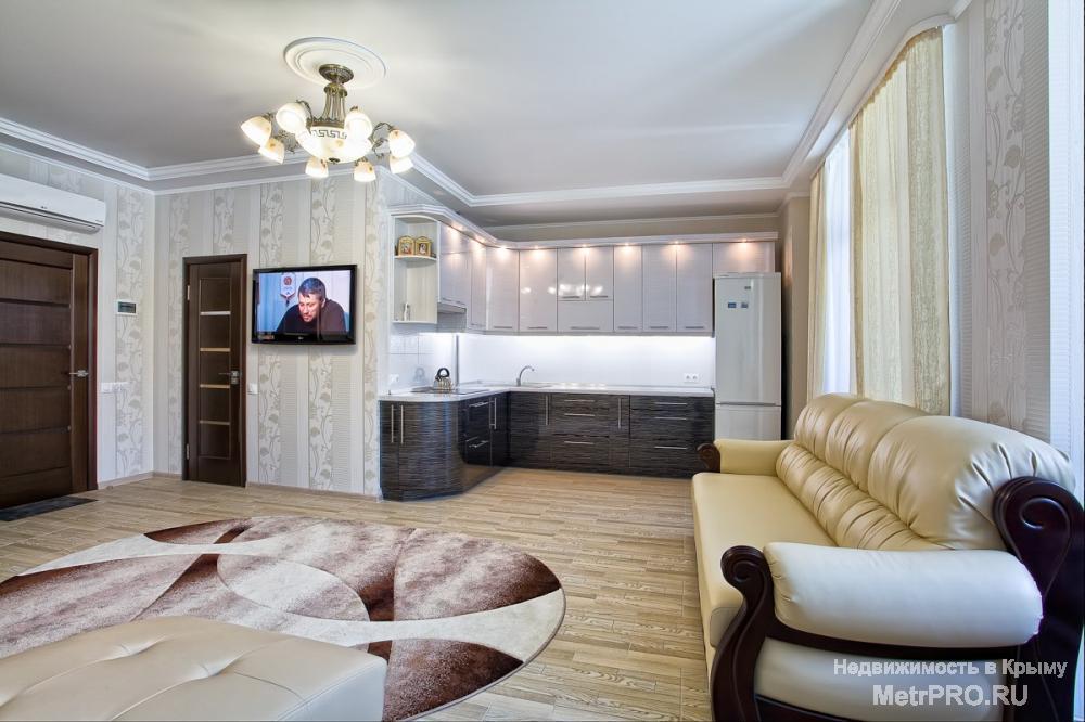 Продается 2 комн. квартира  с дизайнерским ремонтом (41 м²) в пгт. Гаспра, Крым, Октябрская, 11.   Никто не проживал....